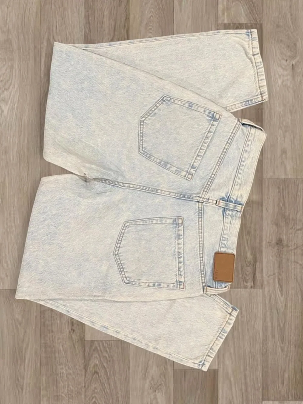 Aéropostale Light Wash Mom Jeans - Light Blue - Picture 3 of 6